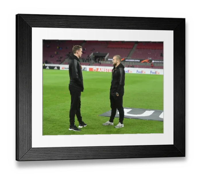 Framed Print : Arsenal's Holding and Wilshere Prepare for FC Koln Clash in Europa League