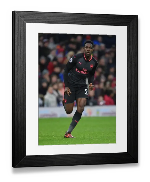 Framed Print : Danny Welbeck in Action: Burnley vs. Arsenal, Premier League 2017-18