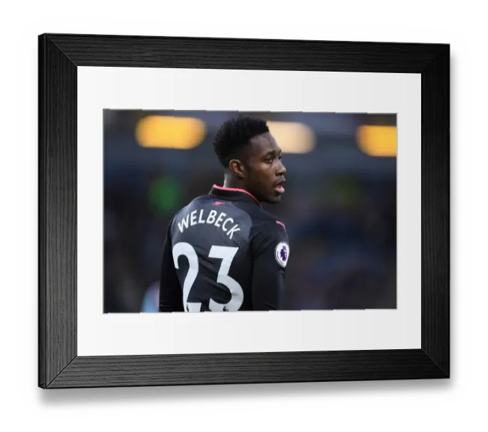 Framed Print : Danny Welbeck in Action: Burnley vs. Arsenal, Premier League 2017-18 Framed Print : Danny Welbeck in Action: Burnley vs. Arsenal, Premier League 2017-18