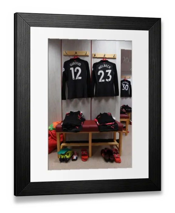 Framed Print : Arsenal's Turf Moor Away Changing Room: Preparing for Burnley Clash (2017-18) Framed Print : Arsenal's Turf Moor Away Changing Room: Preparing for Burnley Clash (2017-18)
