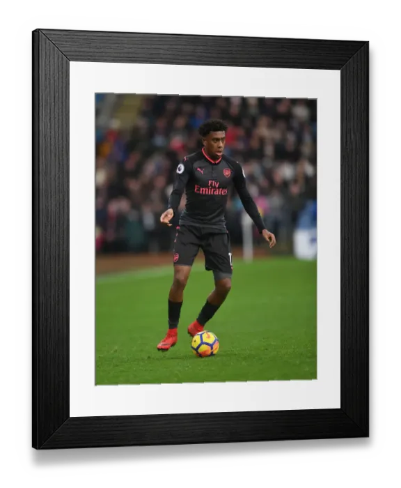 Framed Print : Alex Iwobi in Action: Burnley vs Arsenal, Premier League 2017-18 Framed Print : Alex Iwobi in Action: Burnley vs Arsenal, Premier League 2017-18