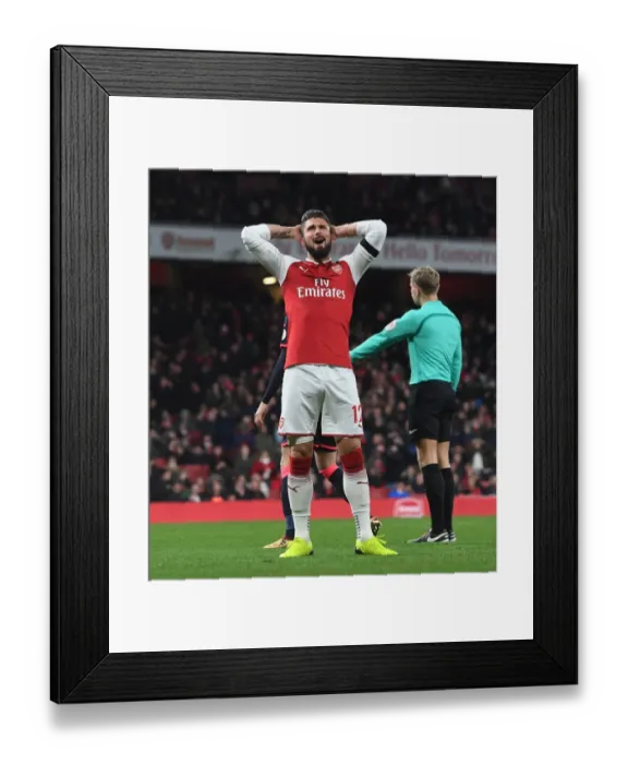 Framed Print : Giroud in Action: Arsenal vs Huddersfield, Premier League 2017-18 Framed Print : Giroud in Action: Arsenal vs Huddersfield, Premier League 2017-18
