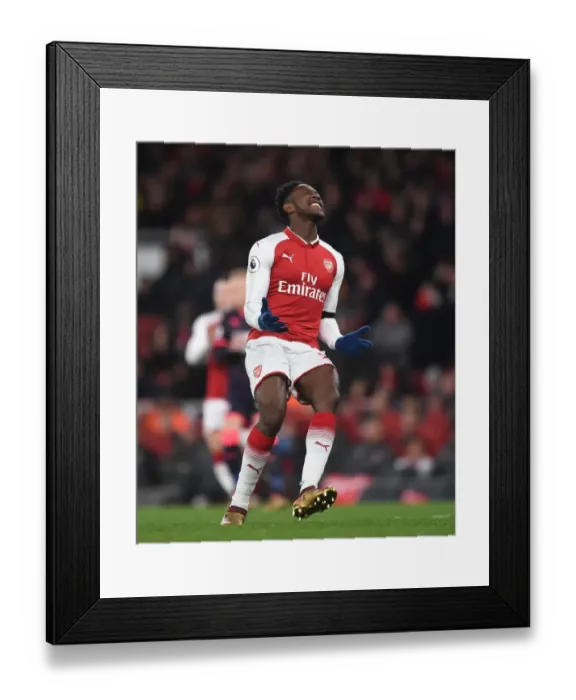 Framed Print : Danny Welbeck in Action: Arsenal vs Huddersfield Town, Premier League 2017-18 Framed Print : Danny Welbeck in Action: Arsenal vs Huddersfield Town, Premier League 2017-18