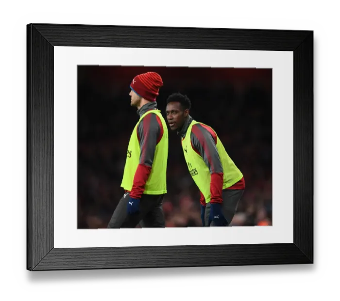 Framed Print : Arsenal: Wilshere and Welbeck in Action against Huddersfield Town, Premier League 2017-18 Framed Print : Arsenal: Wilshere and Welbeck in Action against Huddersfield Town, Premier League 2017-18