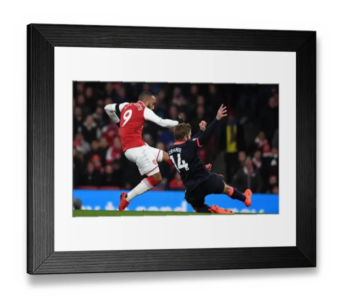 Framed Print : Alex Lacazette Scores Stunner: Arsenal vs. Huddersfield Town, Premier League 2017-18