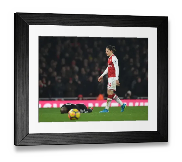 Framed Print : Clash of Wings: Bellerin vs. Young - Arsenal vs. Manchester United (2017-18) Framed Print : Clash of Wings: Bellerin vs. Young - Arsenal vs. Manchester United (2017-18)
