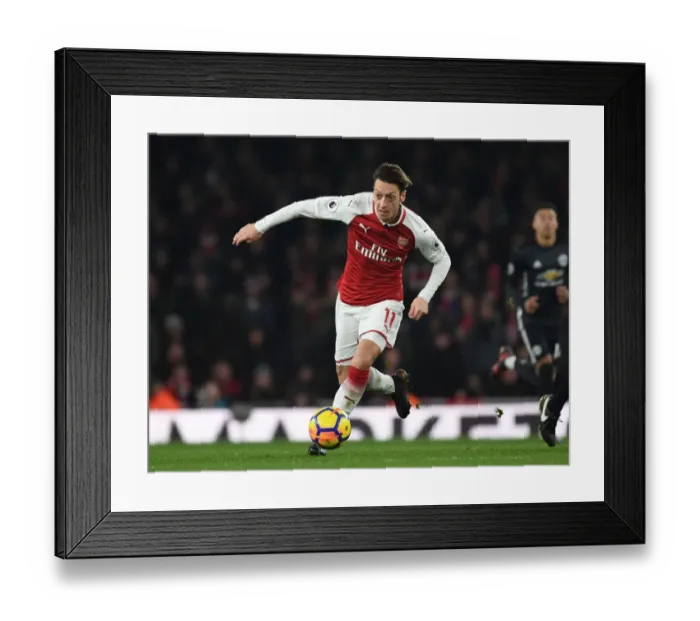 Framed Print : Mesut Ozil in Action: Arsenal vs Manchester United, Premier League 2017-18 Framed Print : Mesut Ozil in Action: Arsenal vs Manchester United, Premier League 2017-18
