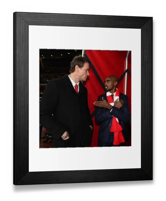 Framed Print : Mo Farah and Jens Lehmann: A Pre-Match Chat at Arsenal vs Manchester United (2017-18) Framed Print : Mo Farah and Jens Lehmann: A Pre-Match Chat at Arsenal vs Manchester United (2017-18)