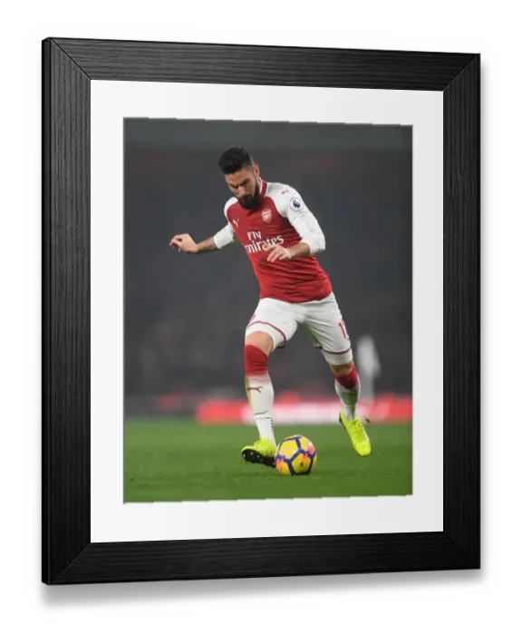 Framed Print : Arsenal vs Manchester United: Olivier Giroud in Action, Premier League 2017-18 Framed Print : Arsenal vs Manchester United: Olivier Giroud in Action, Premier League 2017-18