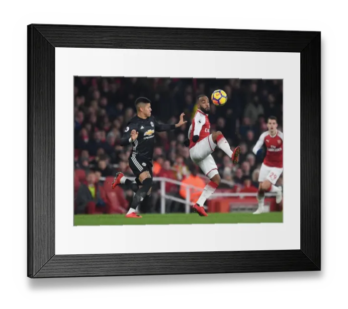 Framed Print : Arsenal v Manchester United - Premier League Framed Print : Arsenal v Manchester United - Premier League