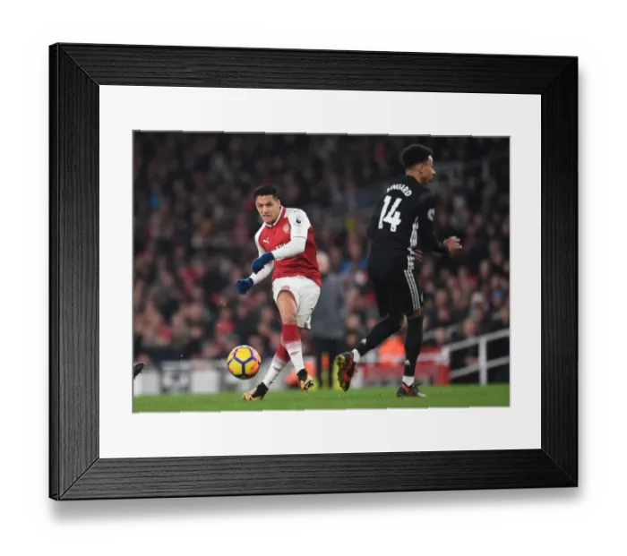 Framed Print : Alexis Sanchez in Action: Arsenal vs Manchester United, Premier League 2017-18