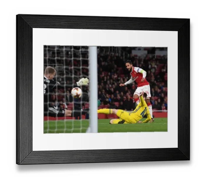 Framed Print : Theo Walcott Scores Against Mirko Ivanic: Arsenal FC vs BATE Borisov, UEFA Europa League 2017