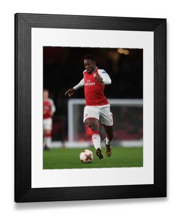 Framed Print : Danny Welbeck in Action: Arsenal vs. BATE Borisov, UEFA Europa League 2017-18