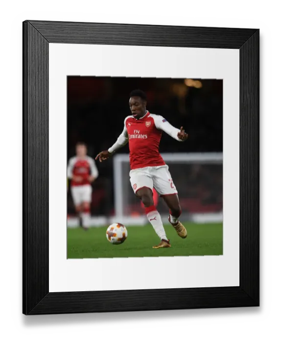Framed Print : Danny Welbeck in Action: Arsenal vs. BATE Borisov, UEFA Europa League 2017-18