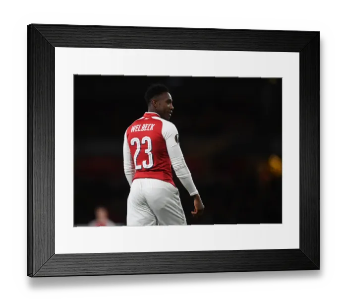 Framed Print : Danny Welbeck in Action: Arsenal vs. BATE Borisov, UEFA Europa League 2017-18