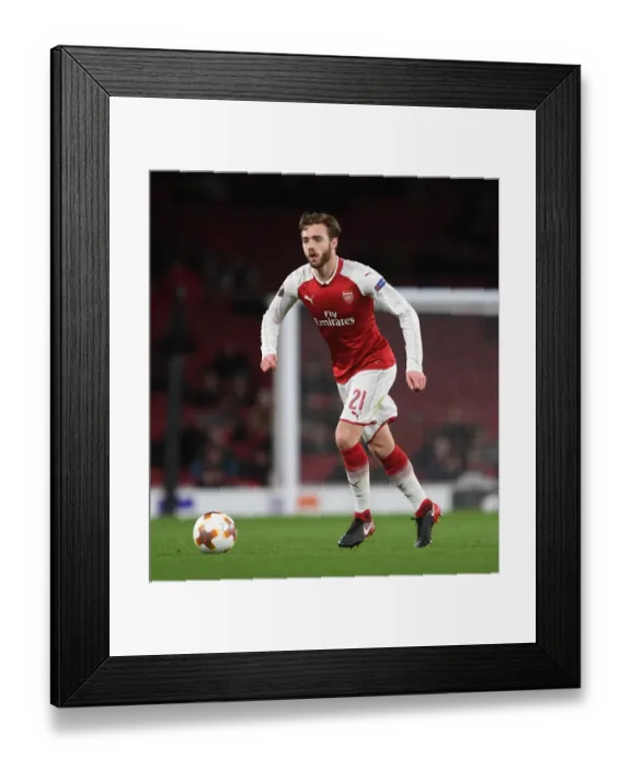 Framed Print : Calum Chambers in Action: Arsenal vs. BATE Borisov, UEFA Europa League (2017-18) Framed Print : Calum Chambers in Action: Arsenal vs. BATE Borisov, UEFA Europa League (2017-18)