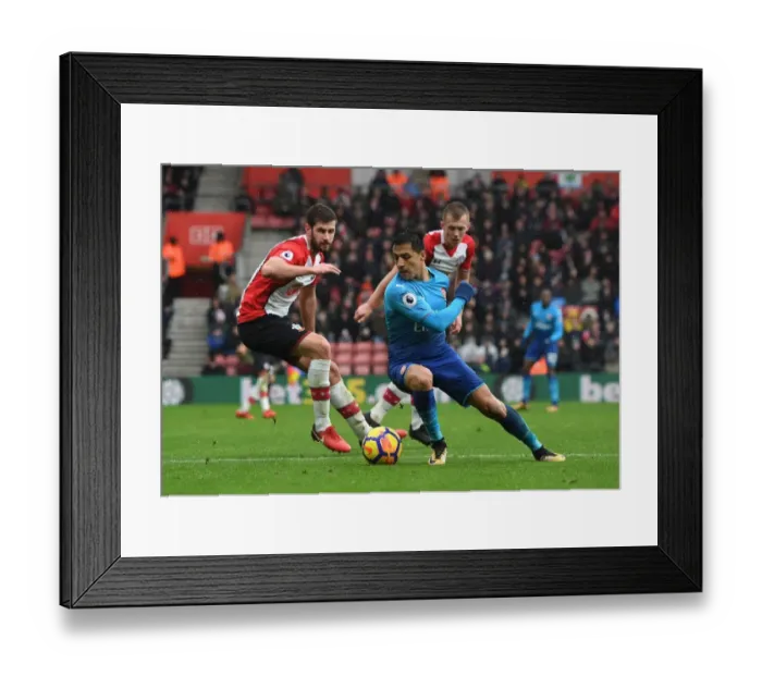 Framed Print : Southampton v Arsenal - Premier League