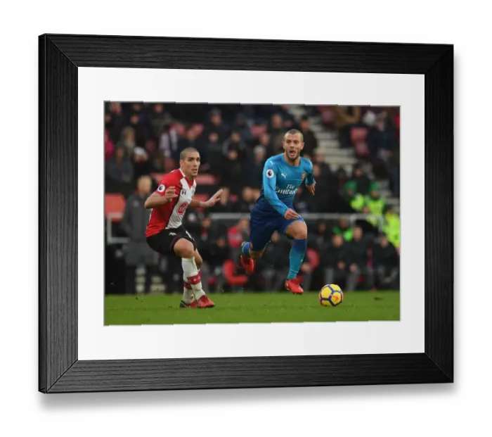 Framed Print : Wilshere vs. Romeu: Clash of Midfield Titans - Southampton vs. Arsenal, Premier League 2017-18 Framed Print : Wilshere vs. Romeu: Clash of Midfield Titans - Southampton vs. Arsenal, Premier League 2017-18