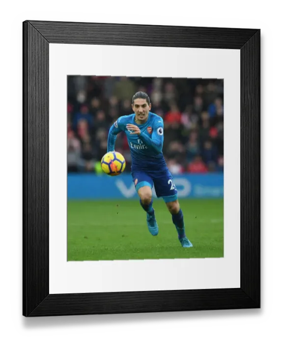 Framed Print : Hector Bellerin: In Action Against Southampton, Premier League 2017-18