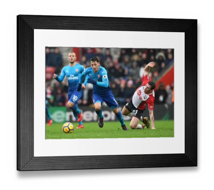 Framed Print : Ramsey vs. Hojbjerg: Clash of Midfield Titans - Southampton vs. Arsenal, Premier League 2017-18