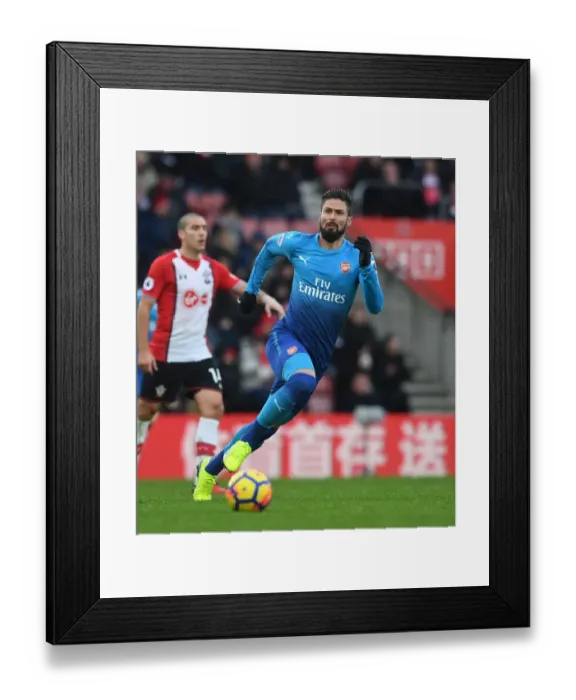 Framed Print : Olivier Giroud in Action: Southampton vs Arsenal, Premier League 2017-18