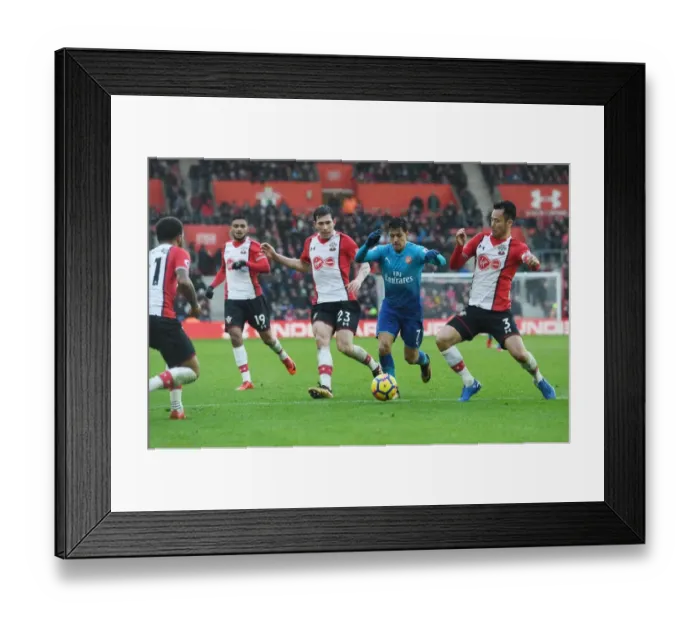 Framed Print : Clash of Titans: Sanchez vs Southampton's Defenders in Premier League Showdown Framed Print : Clash of Titans: Sanchez vs Southampton's Defenders in Premier League Showdown