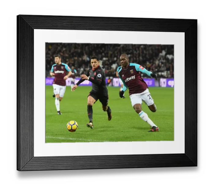 Framed Print : Clash of Titans: Sanchez vs Ogbonna - West Ham United vs Arsenal, Premier League 2017-18