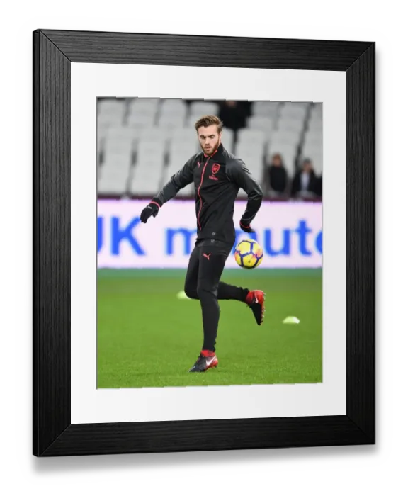 Framed Print : Calum Chambers: Arsenal's Defender Ahead of West Ham United Clash (2017-18)