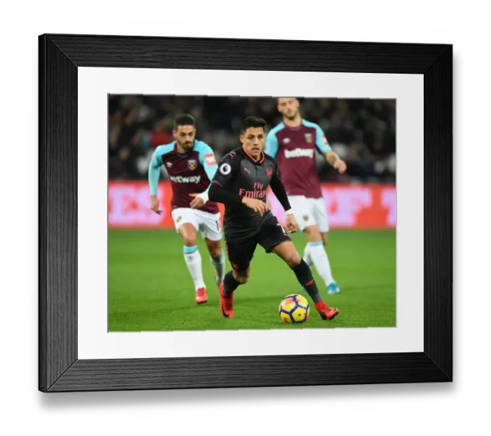 Framed Print : Alexis Sanchez in Action: West Ham United vs. Arsenal, Premier League 2017-18