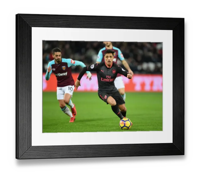 Framed Print : Alexis Sanchez in Action: Arsenal vs. West Ham United (2017-18) - Premier League Showdown