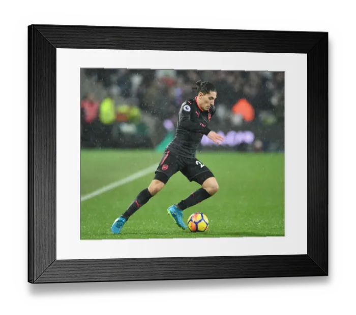 Framed Print : Hector Bellerin in Action: West Ham United vs Arsenal (2017-18) - Premier League Showdown Framed Print : Hector Bellerin in Action: West Ham United vs Arsenal (2017-18) - Premier League Showdown