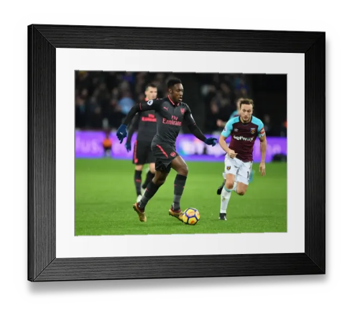 Framed Print : Danny Welbeck in Action: West Ham United vs. Arsenal, Premier League 2017-18