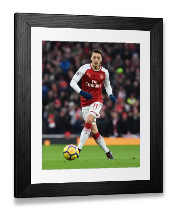 Framed Print : Mesut Ozil in Action: Arsenal vs Newcastle United, Premier League 2017-18 Framed Print : Mesut Ozil in Action: Arsenal vs Newcastle United, Premier League 2017-18