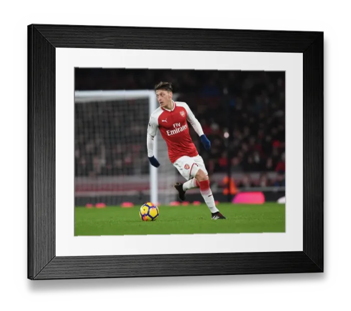 Framed Print : Mesut Ozil in Action: Arsenal vs Newcastle United, Premier League 2017-18 Framed Print : Mesut Ozil in Action: Arsenal vs Newcastle United, Premier League 2017-18
