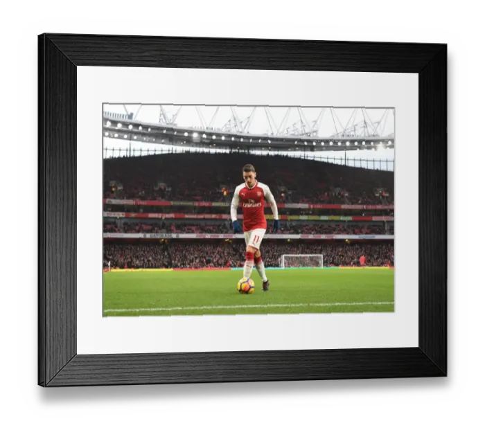 Framed Print : Mesut Ozil in Action: Arsenal vs Newcastle United, Premier League 2017-18