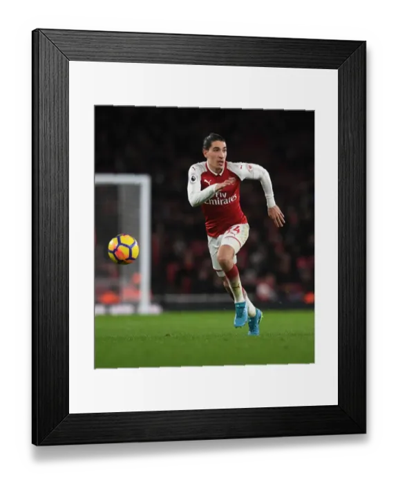 Framed Print : Hector Bellerin: Arsenal's Defensive Powerhouse in Action Against Newcastle United, Premier League 2017-18