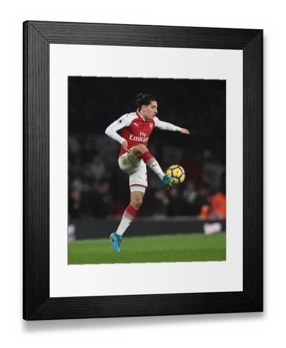 Framed Print : Hector Bellerin: Arsenal's Defensive Force in Action against Newcastle United, Premier League 2017-18 Framed Print : Hector Bellerin: Arsenal's Defensive Force in Action against Newcastle United, Premier League 2017-18