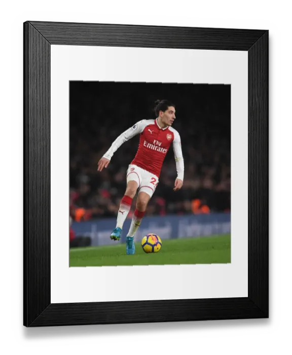 Framed Print : Hector Bellerin in Action: Arsenal vs Newcastle United, Premier League 2017-18 Framed Print : Hector Bellerin in Action: Arsenal vs Newcastle United, Premier League 2017-18