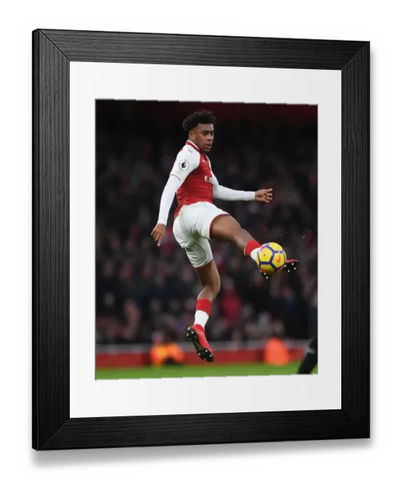 Framed Print : Alex Iwobi in Action: Arsenal vs. Newcastle United, Premier League 2017-18 Framed Print : Alex Iwobi in Action: Arsenal vs. Newcastle United, Premier League 2017-18