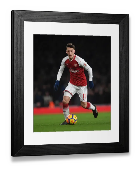 Framed Print : Mesut Ozil in Action: Arsenal vs Newcastle United, Premier League 2017-18 Framed Print : Mesut Ozil in Action: Arsenal vs Newcastle United, Premier League 2017-18
