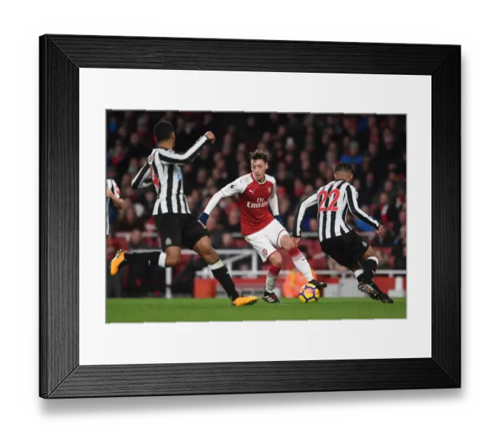 Framed Print : Mesut Ozil in Action: Arsenal vs Newcastle United, Premier League 2017-18 Framed Print : Mesut Ozil in Action: Arsenal vs Newcastle United, Premier League 2017-18