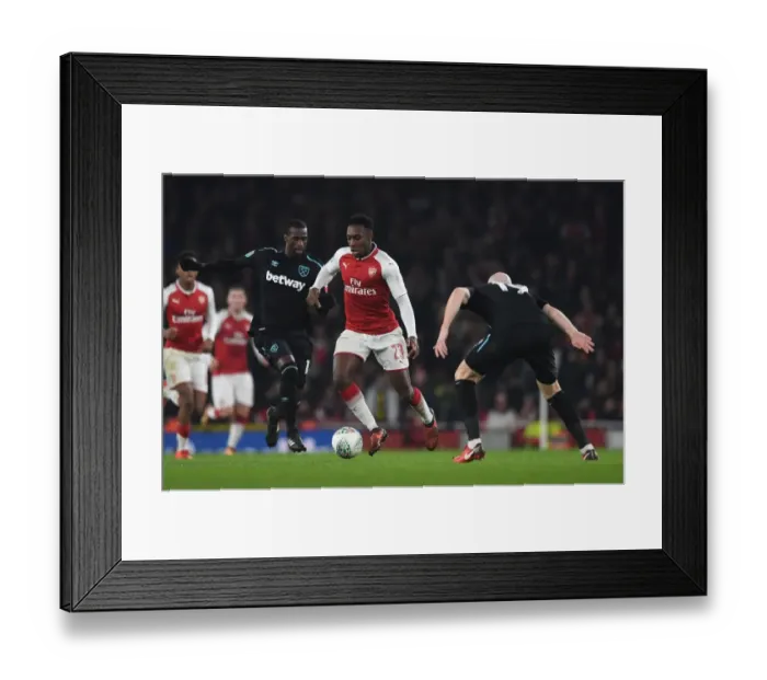 Framed Print : Arsenal vs. West Ham: Clash Between Welbeck and Collins, Obiang in Carabao Cup Quarterfinal