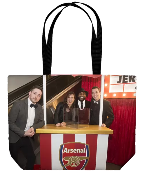 Arsenal Staff Christmas Party 2017 Oh what a Night 14  /  12  /  2017