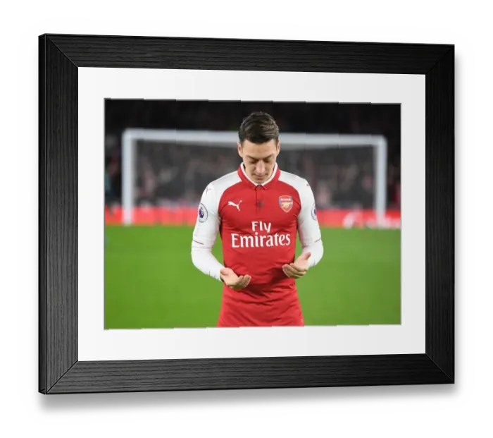 Framed Print : Mesut Ozil in Prayer: Arsenal vs. Liverpool, Premier League 2017-18 Framed Print : Mesut Ozil in Prayer: Arsenal vs. Liverpool, Premier League 2017-18