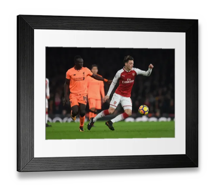 Framed Print : Mesut Ozil vs. Sadio Mane: Intense Battle at Arsenal v Liverpool (2017-18)