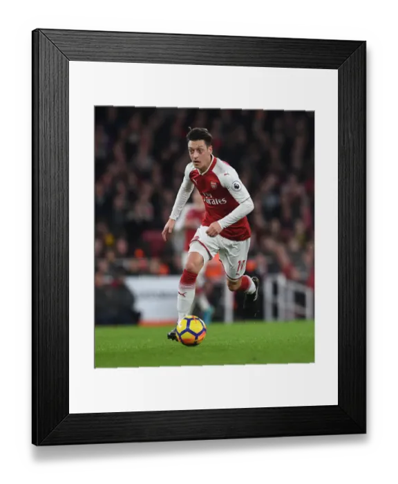 Framed Print : Mesut Ozil in Action: Arsenal vs. Liverpool, Premier League 2017-18 Framed Print : Mesut Ozil in Action: Arsenal vs. Liverpool, Premier League 2017-18