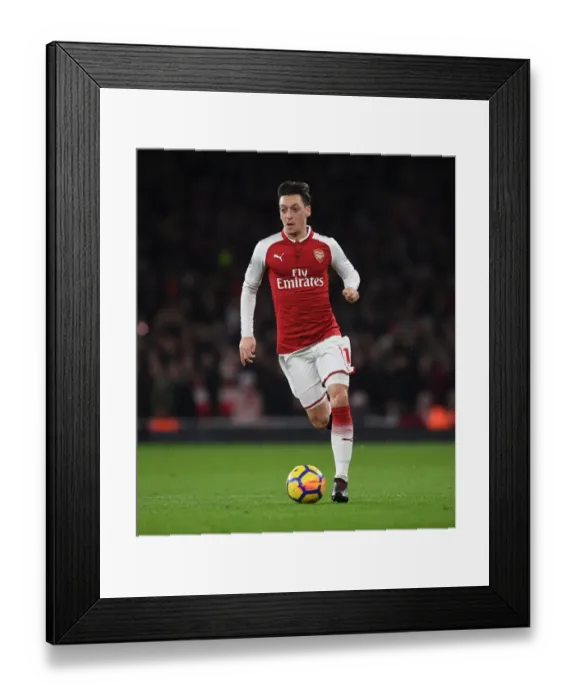 Framed Print : Mesut Ozil in Action: Arsenal vs. Liverpool, Premier League 2017-18 Framed Print : Mesut Ozil in Action: Arsenal vs. Liverpool, Premier League 2017-18