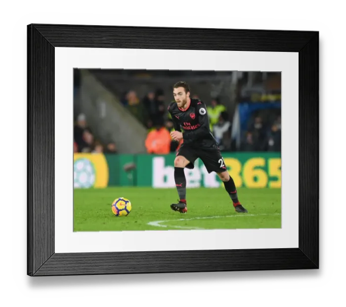 Framed Print : Calum Chambers in Action: Arsenal vs Crystal Palace, Premier League 2017-18