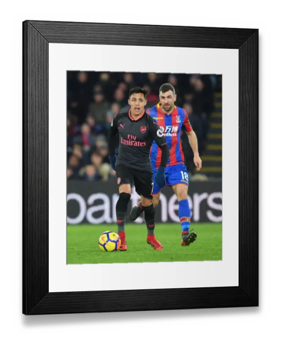 Framed Print : Alexis Sanchez Outmaneuvers James McArthur: Crystal Palace vs Arsenal, Premier League 2017-18 Framed Print : Alexis Sanchez Outmaneuvers James McArthur: Crystal Palace vs Arsenal, Premier League 2017-18