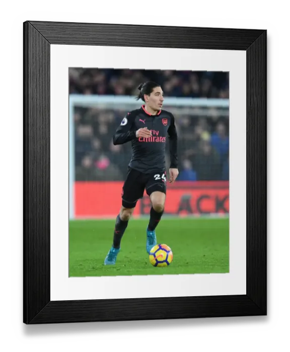 Framed Print : Hector Bellerin in Action: Crystal Palace vs Arsenal, Premier League 2017-18
